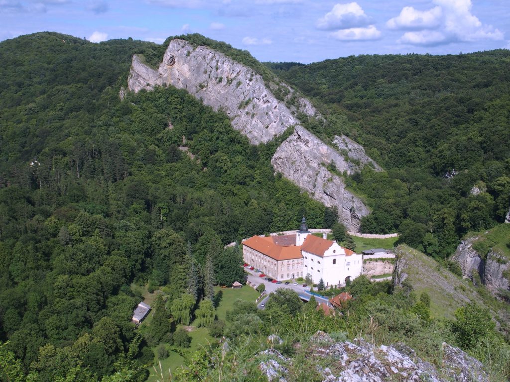 Svatý Jan pod Skalou