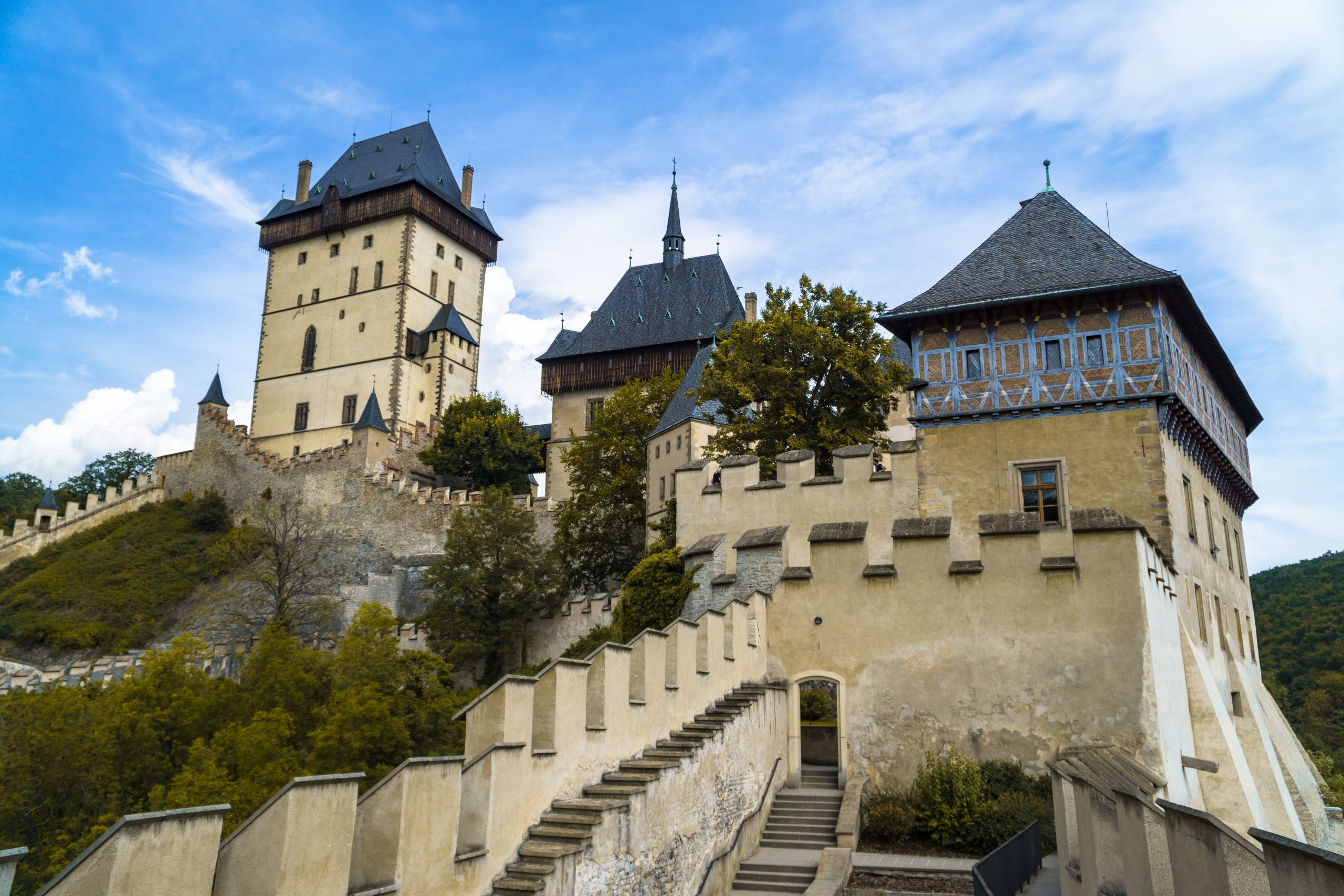 Z Křivoklátu na Karlštejn