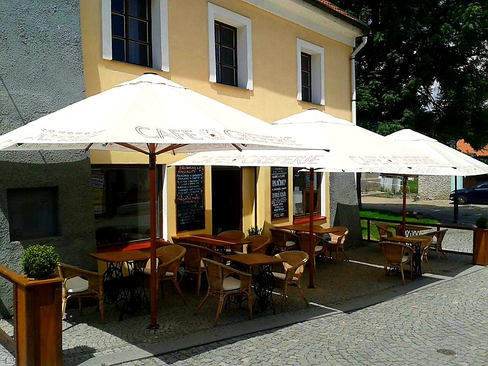 Cafe Creperie Strakatý králík