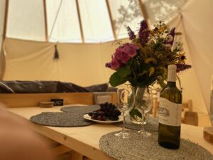 Interiér teepee